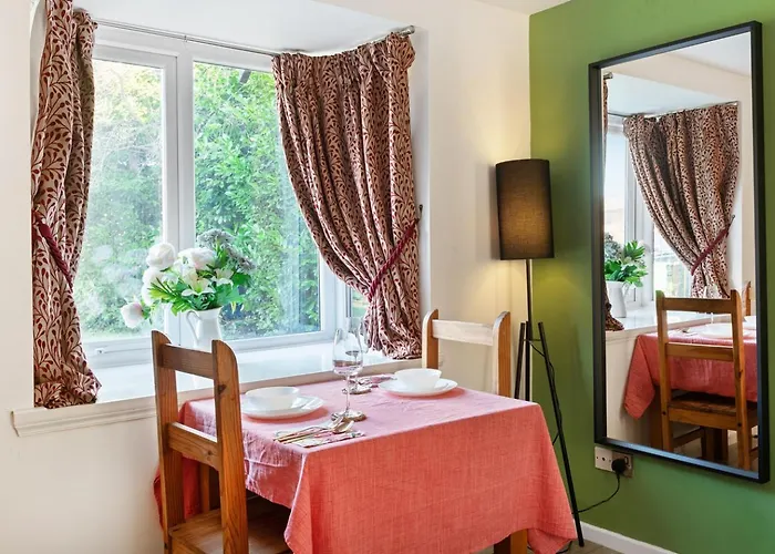 Stylish Central Self Contained Apartment